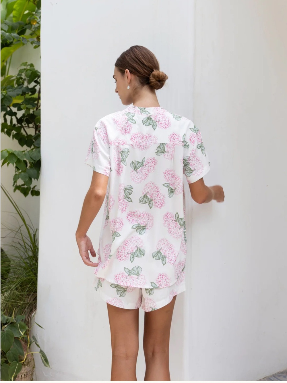 Piyama White & Pink Floral Hydrangea Short Pajama Set - Picture 3 of 16